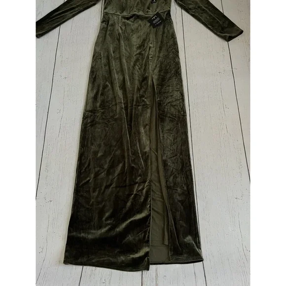 NWT Lulus Lush Adventures Olive Green Velvet Long Sleeve Maxi Dress M - Picture 7 of 10